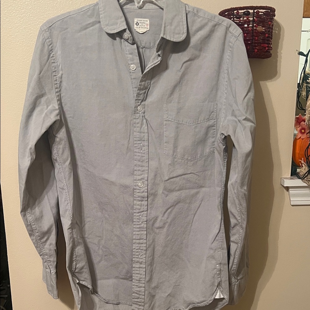 Men's Light Gray Button down long sleeve tailored sides Shirt S